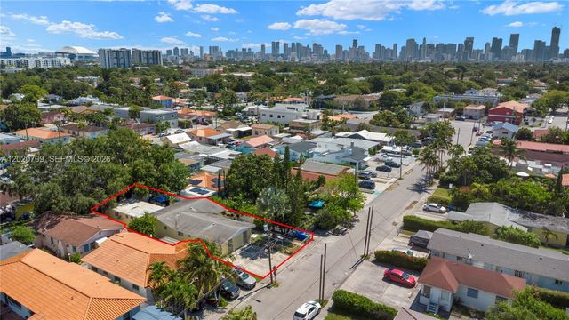 2275 SW 15th St, Miami, FL 33145