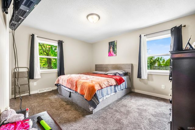 18098 Sunny Lane, Goshen, IN 46526