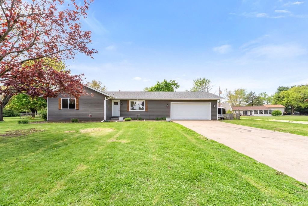 18098 Sunny Lane, Goshen, IN 46526