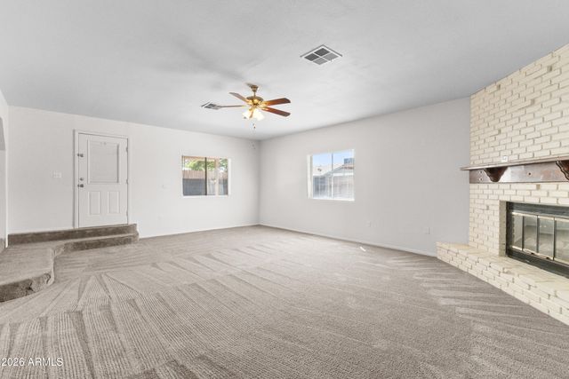 8825 W ROMA Avenue, Phoenix, AZ 85037