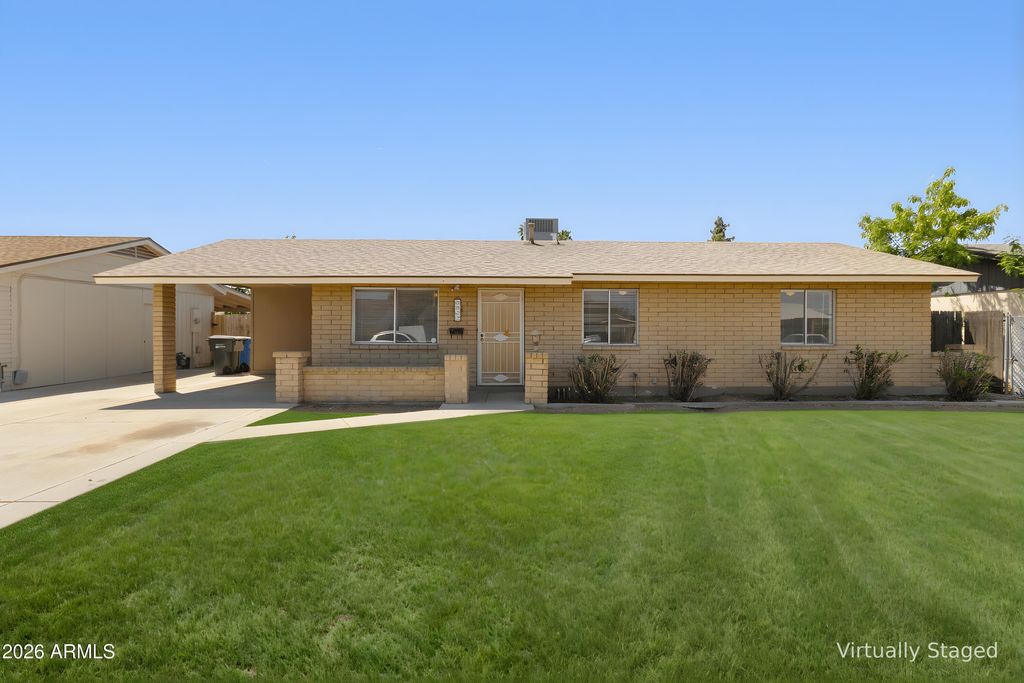 8825 W ROMA Avenue, Phoenix, AZ 85037