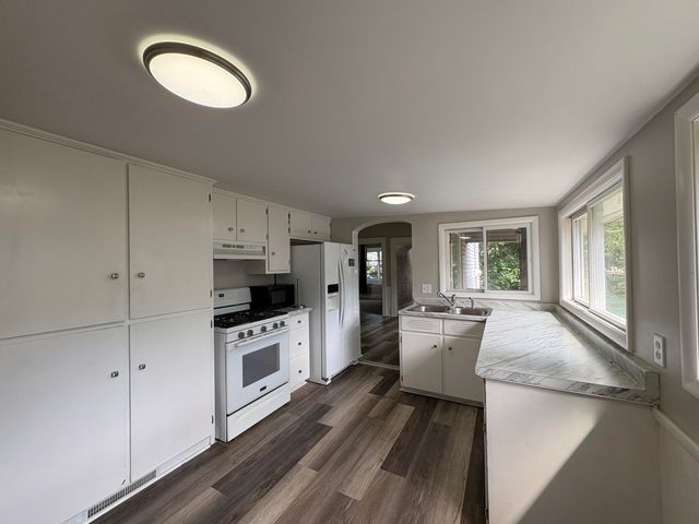 2221 Palace Avenue Sw, City Of Grand Rapids, MI 49507