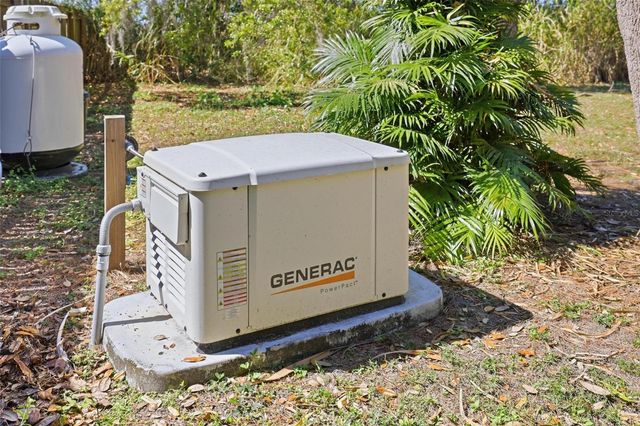 2512 16TH AVENUE DRIVE E, Bradenton, FL 34208