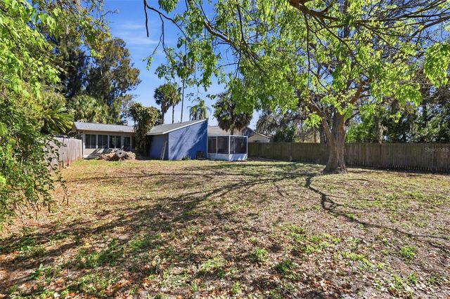 2512 16TH AVENUE DRIVE E, Bradenton, FL 34208