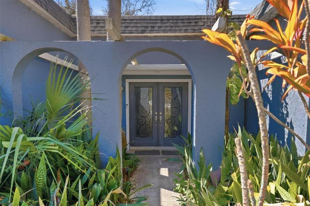 2512 16TH AVENUE DRIVE E, Bradenton, FL 34208