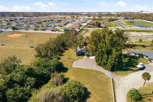 2512 16TH AVENUE DRIVE E, Bradenton, FL 34208