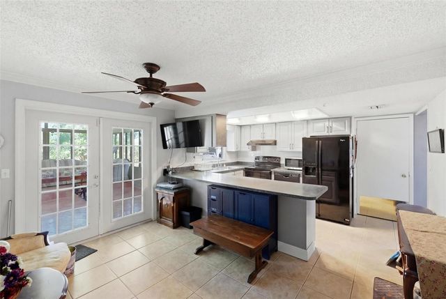 2512 16TH AVENUE DRIVE E, Bradenton, FL 34208