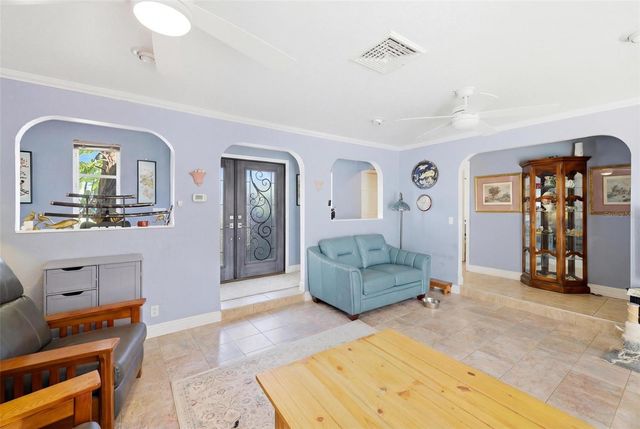 2512 16TH AVENUE DRIVE E, Bradenton, FL 34208