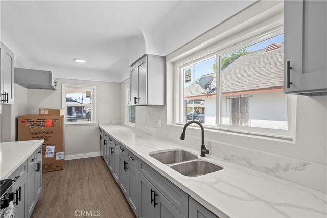 1329 W 88th, Los Angeles, CA 90044