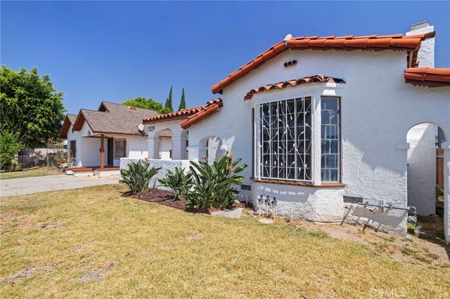 1329 W 88th, Los Angeles, CA 90044