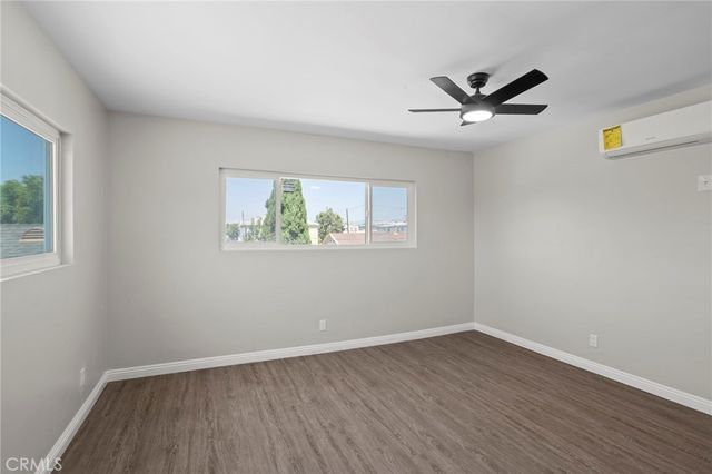 1329 W 88th, Los Angeles, CA 90044