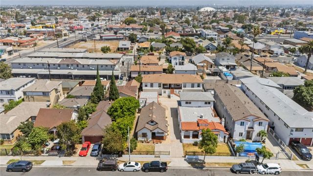 1329 W 88th, Los Angeles, CA 90044