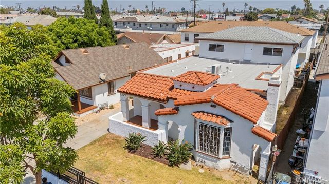1329 W 88th, Los Angeles, CA 90044