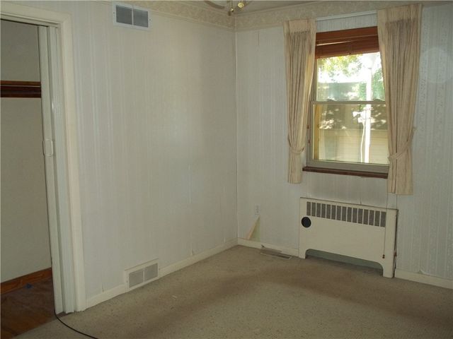 121 Hillcrest Dr, Daugherty Twp, PA 15066