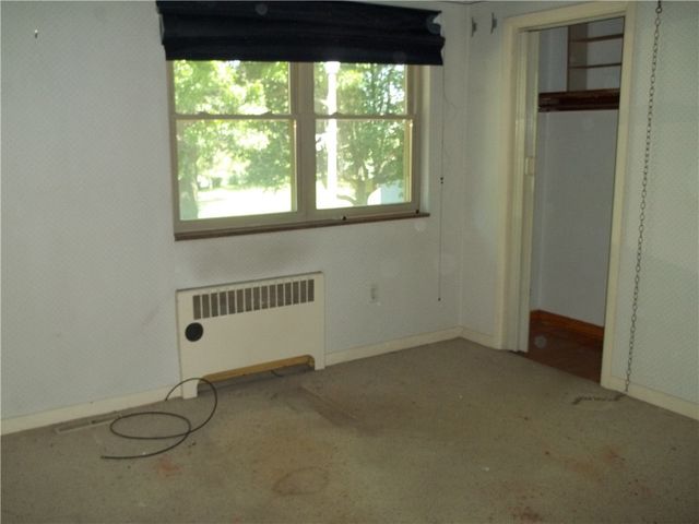 121 Hillcrest Dr, Daugherty Twp, PA 15066