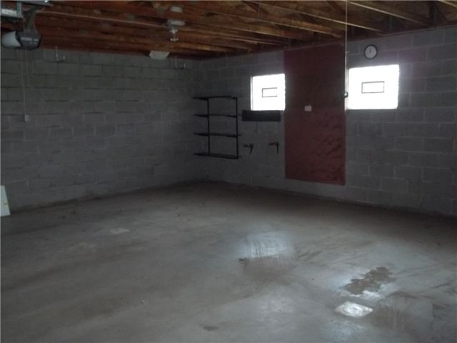 121 Hillcrest Dr, Daugherty Twp, PA 15066