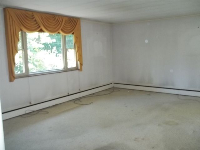 121 Hillcrest Dr, Daugherty Twp, PA 15066