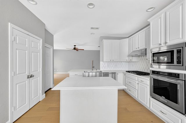 2632 Newcastle Drive, Carrollton, TX 75007