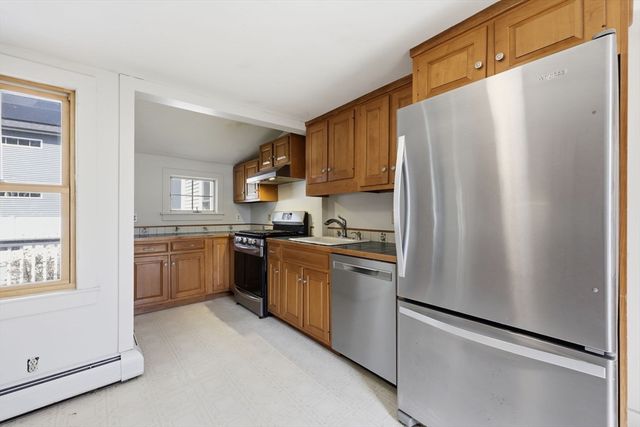 67 Milton St, Northampton, MA 01062