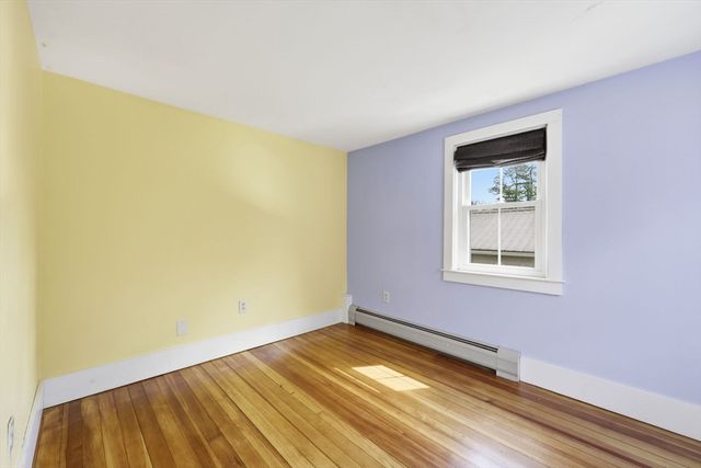 67 Milton St, Northampton, MA 01062