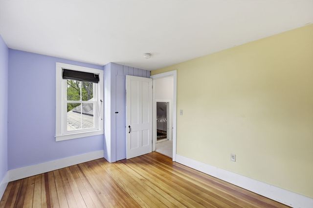 67 Milton St, Northampton, MA 01062