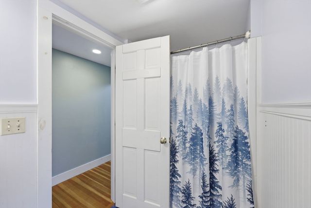 67 Milton St, Northampton, MA 01062