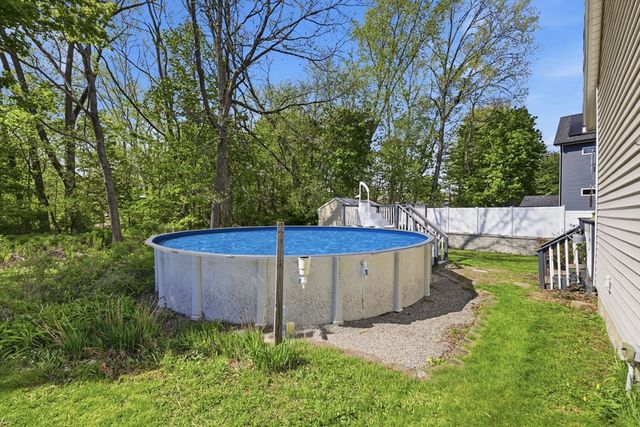 67 Milton St, Northampton, MA 01062