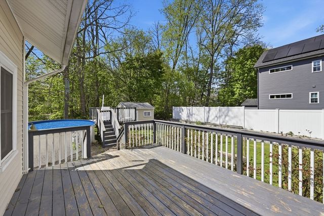 67 Milton St, Northampton, MA 01062