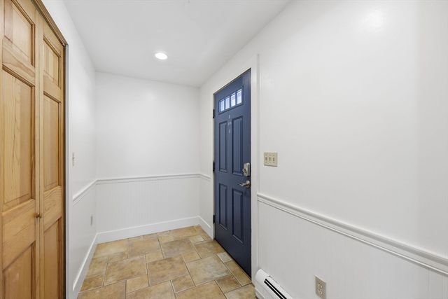 67 Milton St, Northampton, MA 01062