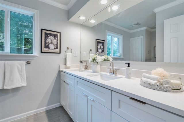 12710 Poquoson DR, Austin, TX 78727