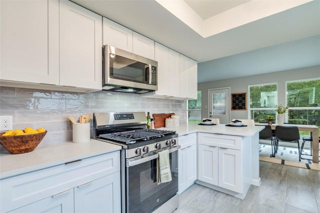 12710 Poquoson DR, Austin, TX 78727