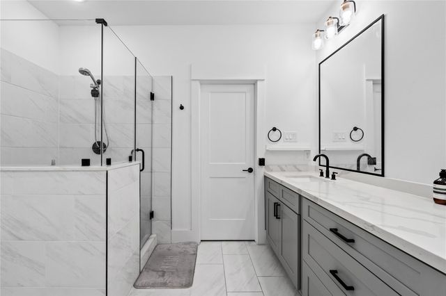 1835 Flowing Springs Trail, Houston, TX 77080