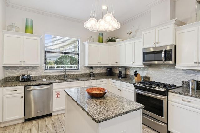 7423 SPARKLING COURT, Reunion, FL 34747