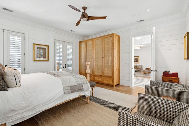 105 Friend Street, Mount Pleasant, SC 29464