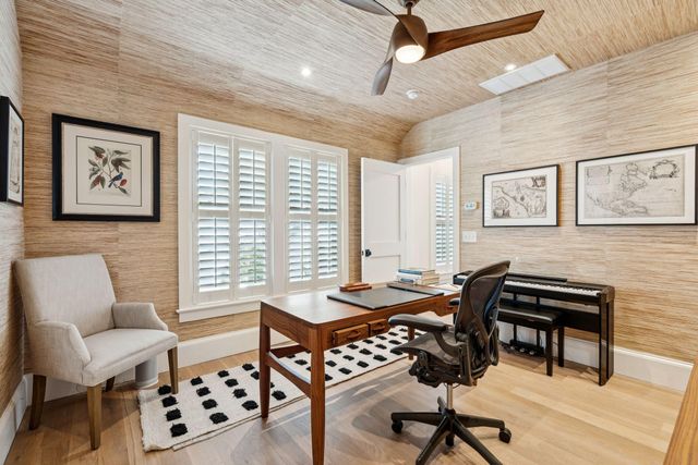 105 Friend Street, Mount Pleasant, SC 29464