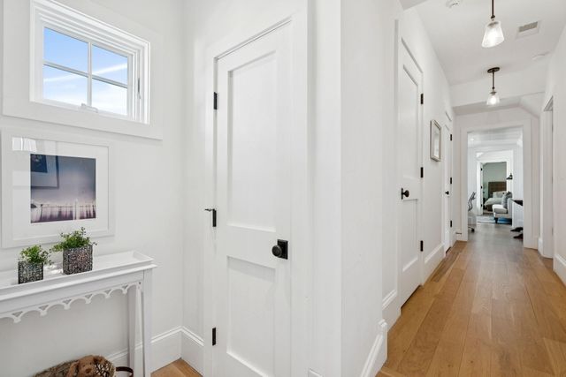 105 Friend Street, Mount Pleasant, SC 29464