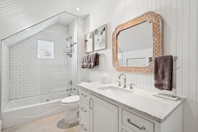 105 Friend Street, Mount Pleasant, SC 29464