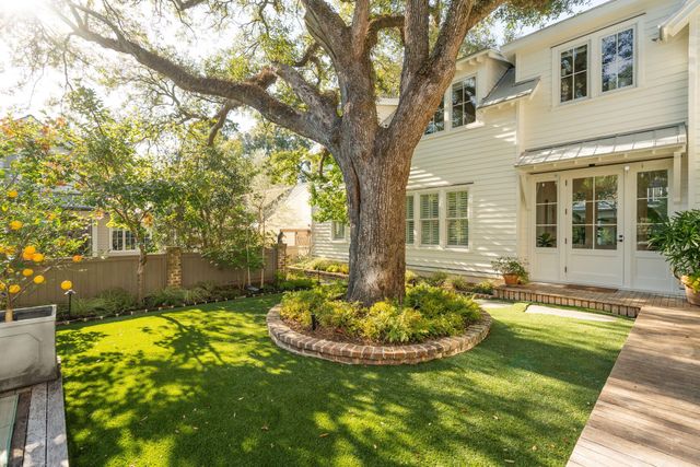 105 Friend Street, Mount Pleasant, SC 29464