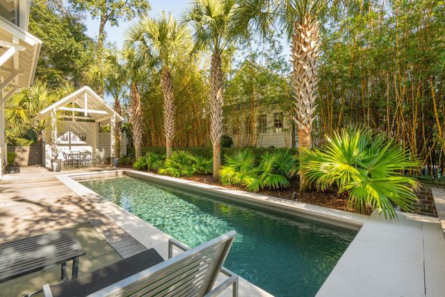 105 Friend Street, Mount Pleasant, SC 29464