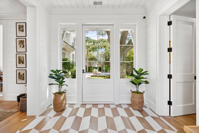 105 Friend Street, Mount Pleasant, SC 29464