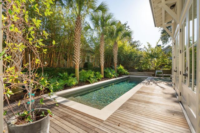 105 Friend Street, Mount Pleasant, SC 29464