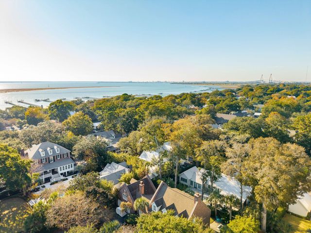 105 Friend Street, Mount Pleasant, SC 29464