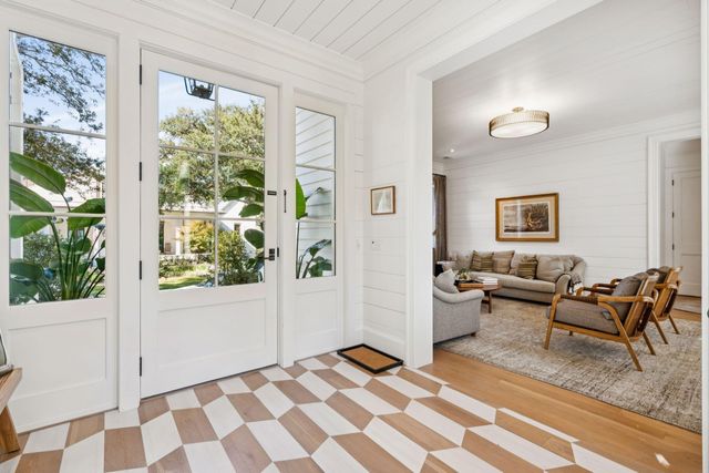 105 Friend Street, Mount Pleasant, SC 29464