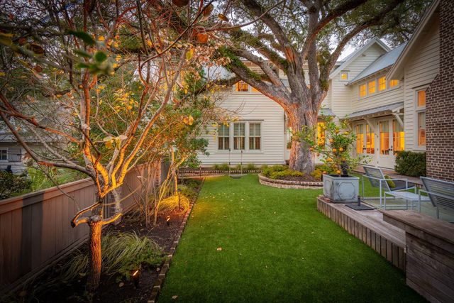 105 Friend Street, Mount Pleasant, SC 29464