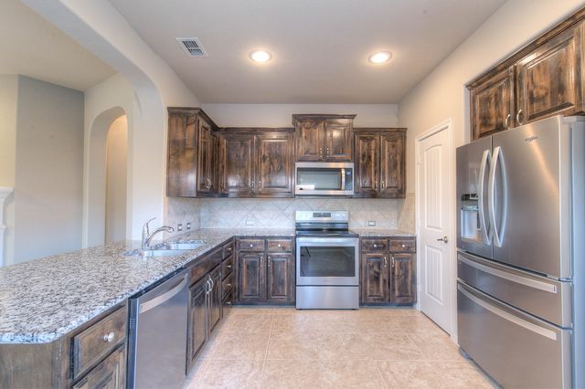 1205 Glen Court, Weatherford, TX 76087