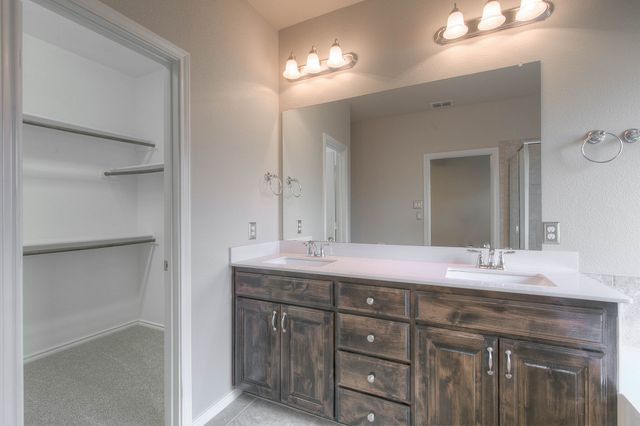 1205 Glen Court, Weatherford, TX 76087