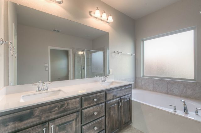 1205 Glen Court, Weatherford, TX 76087
