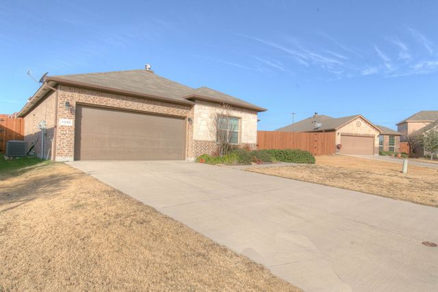 1205 Glen Court, Weatherford, TX 76087