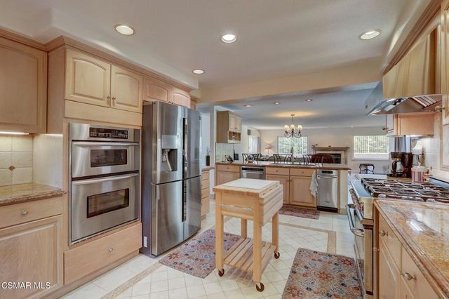 7 Bell Canyon Road, Bell Canyon, CA 91307