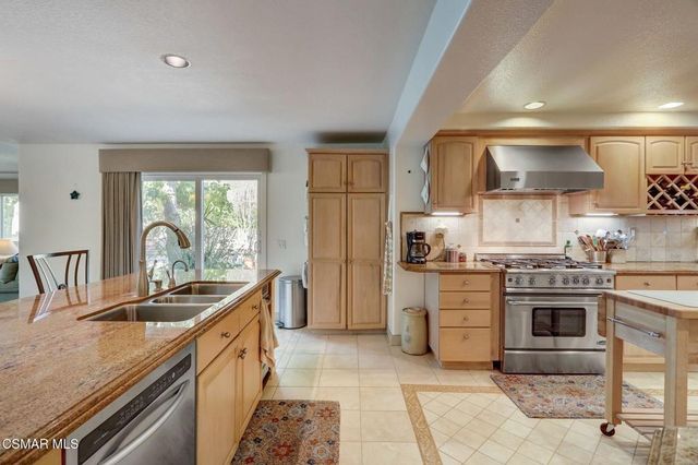 7 Bell Canyon Road, Bell Canyon, CA 91307